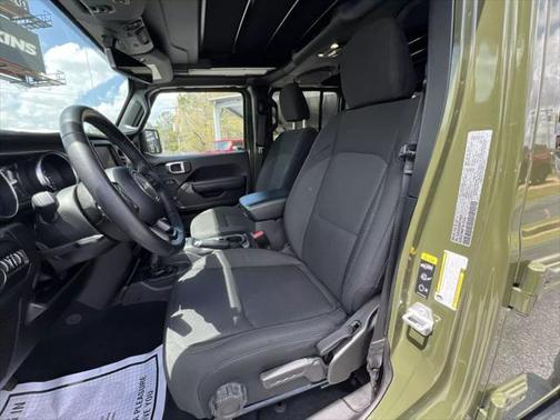 2022 Jeep Wrangler Unlimited Sport