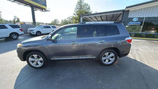 Magnetic Gray Metallic 2012 Toyota Highlander Limited