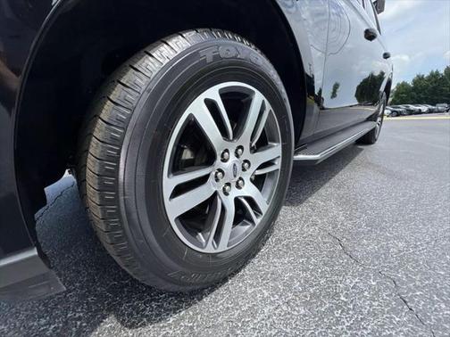 2022 Ford Expedition Max XLT