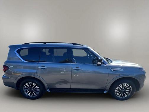 2024 Nissan Armada SL 4WD