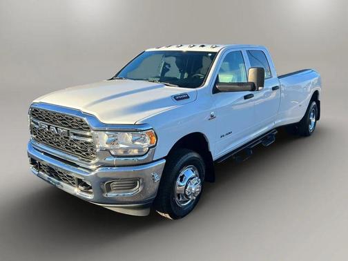 2021 RAM 3500 Tradesman Crew Cab 4x4 8' Box