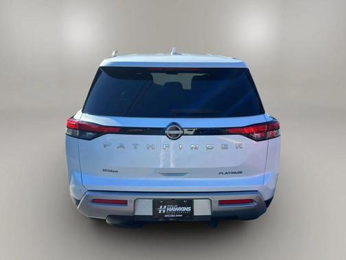 2025 Nissan Pathfinder Platinum FWD