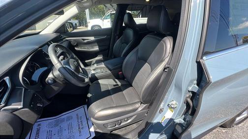 2022 INFINITI QX50 LUXE