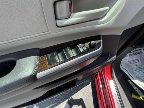 2022 Toyota Sienna LE