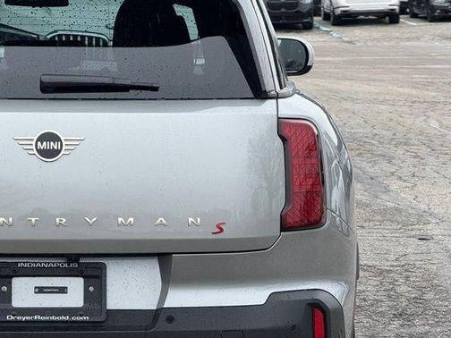 Melting Silver III Metallic 2026 MINI Countryman Cooper S ALL4