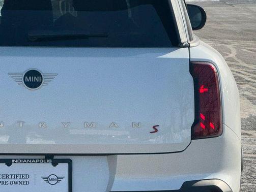 Nanuq White Metallic 2025 MINI Countryman Cooper S ALL4