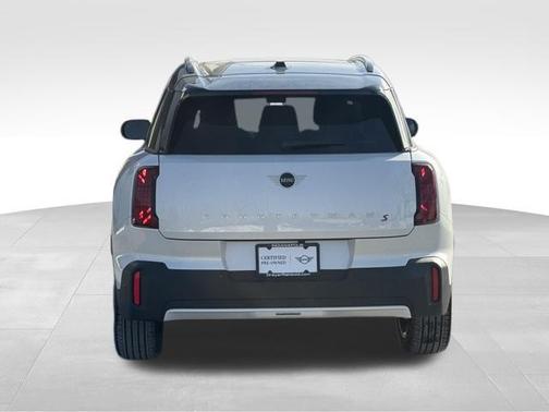 Nanuq White Metallic 2025 MINI Countryman Cooper S ALL4