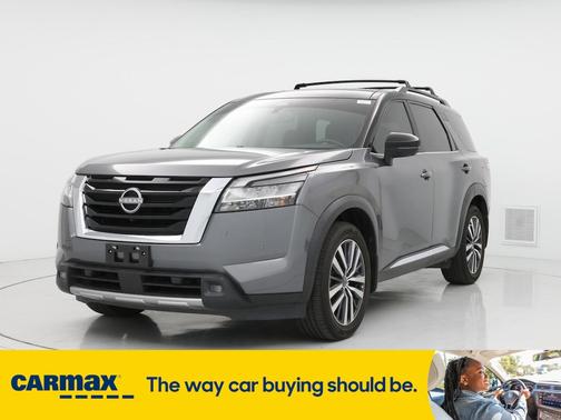 2022 Nissan Pathfinder Platinum