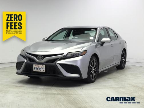 Silver 2021 Toyota Camry SE