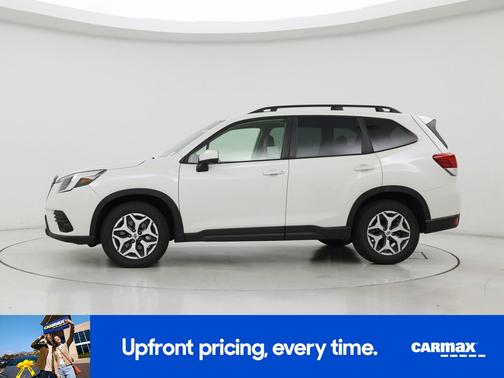 White 2022 Subaru Forester Premium