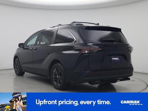 2024 Toyota Sienna Woodland Edition