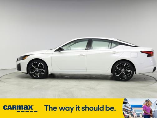 2023 Nissan Altima SR