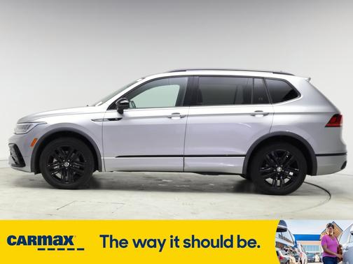 2022 Volkswagen Tiguan SE R-Line Black