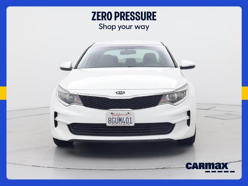 White 2018 Kia Optima LX
