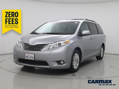 Silver 2017 Toyota Sienna XLE Premium