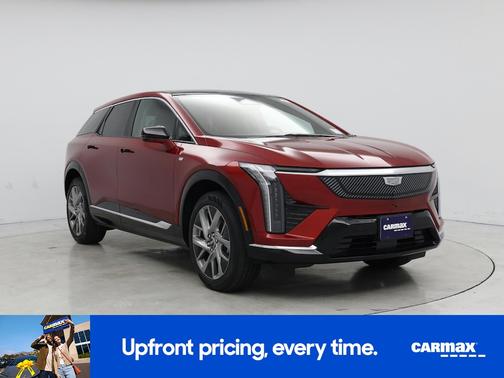 2025 Cadillac OPTIQ Luxury 1