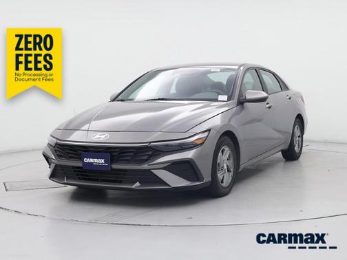 Gray 2024 Hyundai ELANTRA SE