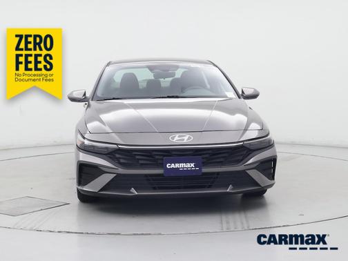 Gray 2024 Hyundai ELANTRA SE