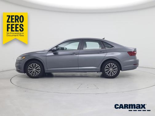 Gray 2020 Volkswagen Jetta SE
