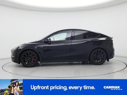 Black 2023 Tesla Model Y Performance