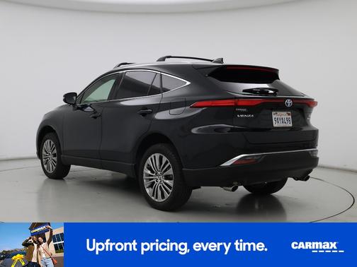 Black 2022 Toyota Venza XLE