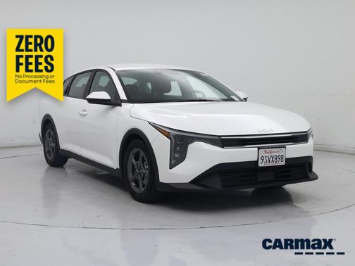 White 2025 Kia K4 LXS