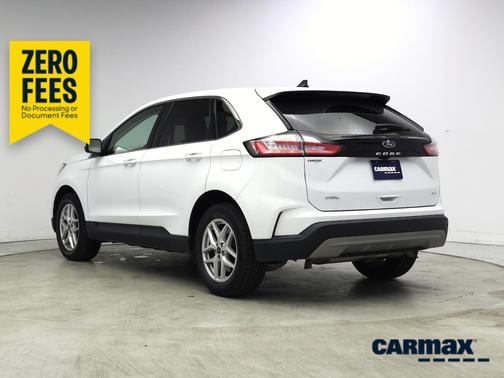 White 2024 Ford Edge SEL
