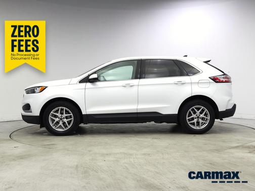 White 2024 Ford Edge SEL