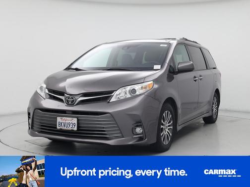 2019 Toyota Sienna XLE