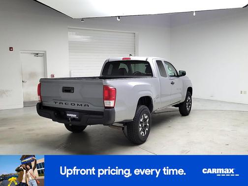 2017 Toyota Tacoma SR