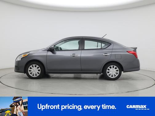 2016 Nissan Versa SV