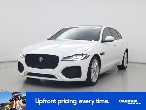 2022 Jaguar XF SE