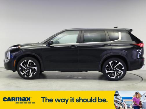 2023 Mitsubishi Outlander SE