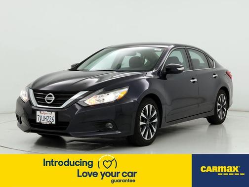 Photo 5 of 26 of 2016 Nissan Altima 2.5 SL