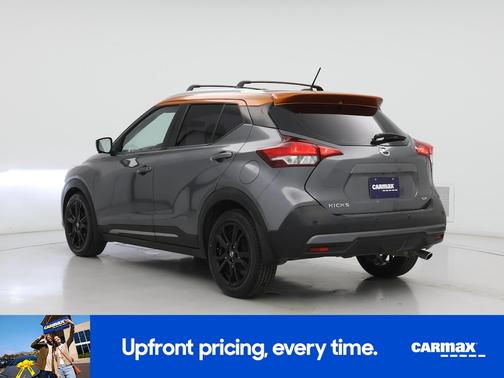 Gray 2020 Nissan Kicks SR