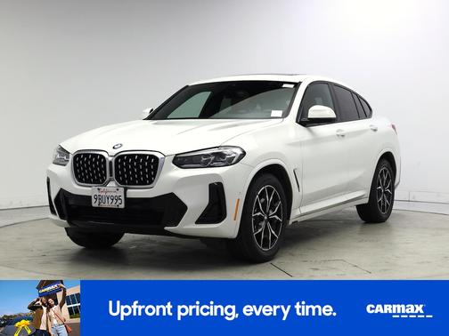 White 2022 BMW X4 XDrive30i