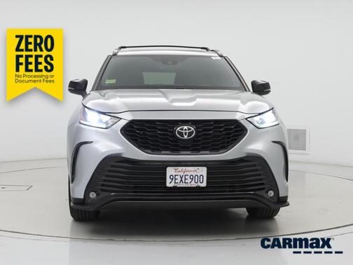Silver 2021 Toyota Highlander XSE