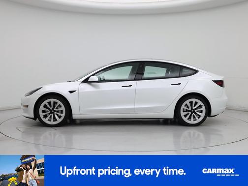 White 2022 Tesla Model 3