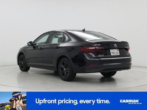 Black 2022 Volkswagen Jetta SE