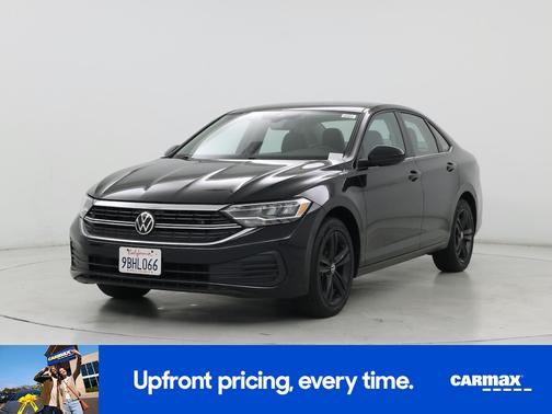 Black 2022 Volkswagen Jetta SE