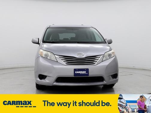 2015 Toyota Sienna LE