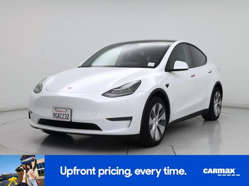 White 2023 Tesla Model Y Long Range
