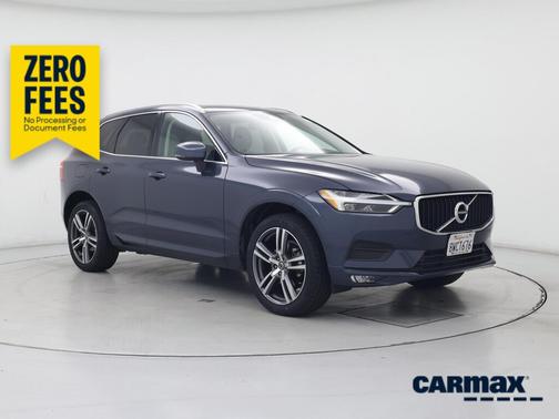 Blue 2021 Volvo XC60 T5 Momentum
