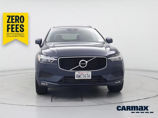Blue 2021 Volvo XC60 T5 Momentum