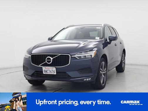 Blue 2021 Volvo XC60 T5 Momentum
