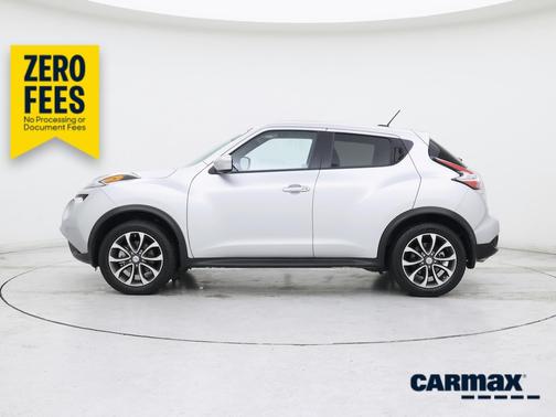 Silver 2017 Nissan Juke SV