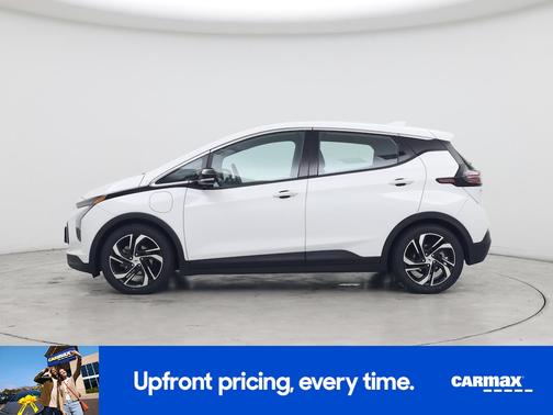 White 2023 Chevrolet Bolt EV 2LT