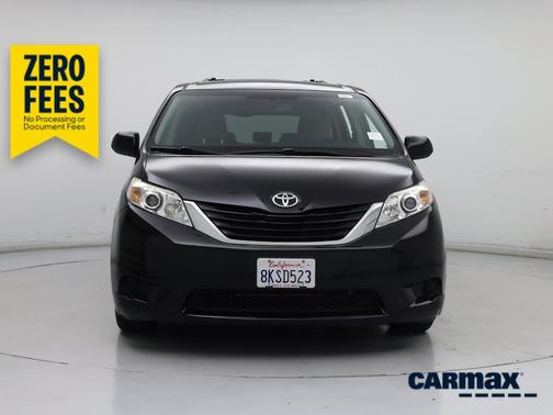 Black 2015 Toyota Sienna LE
