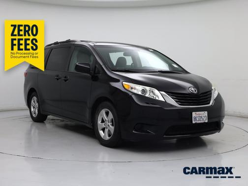 Black 2015 Toyota Sienna LE