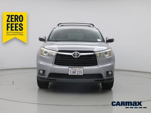 Silver 2015 Toyota Highlander XLE